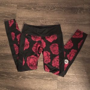 Doughnuts and Deadlifts Rose Perform Leggings